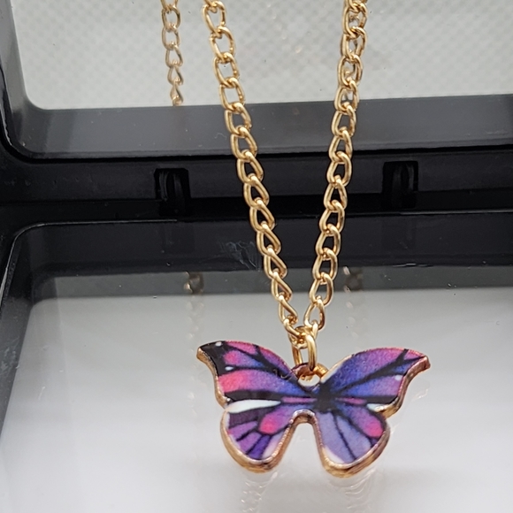 Gold Tone Butterfly Pendant Necklace - Picture 13 of 13